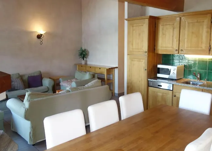 Appartement In With Balcony